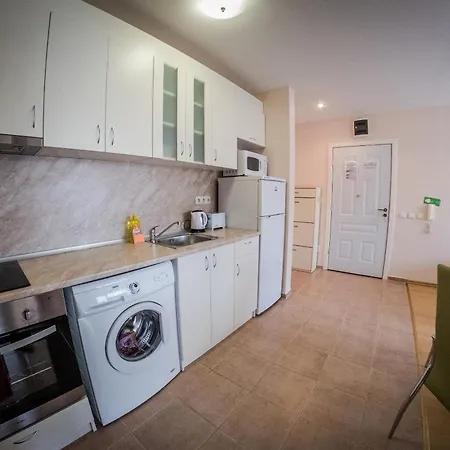 Prestige Sands Апартаменти *